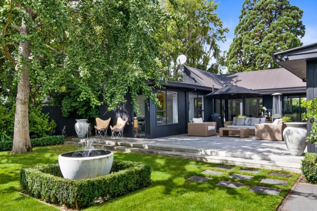 Black Luxury Lodge Blenheim Esterno foto