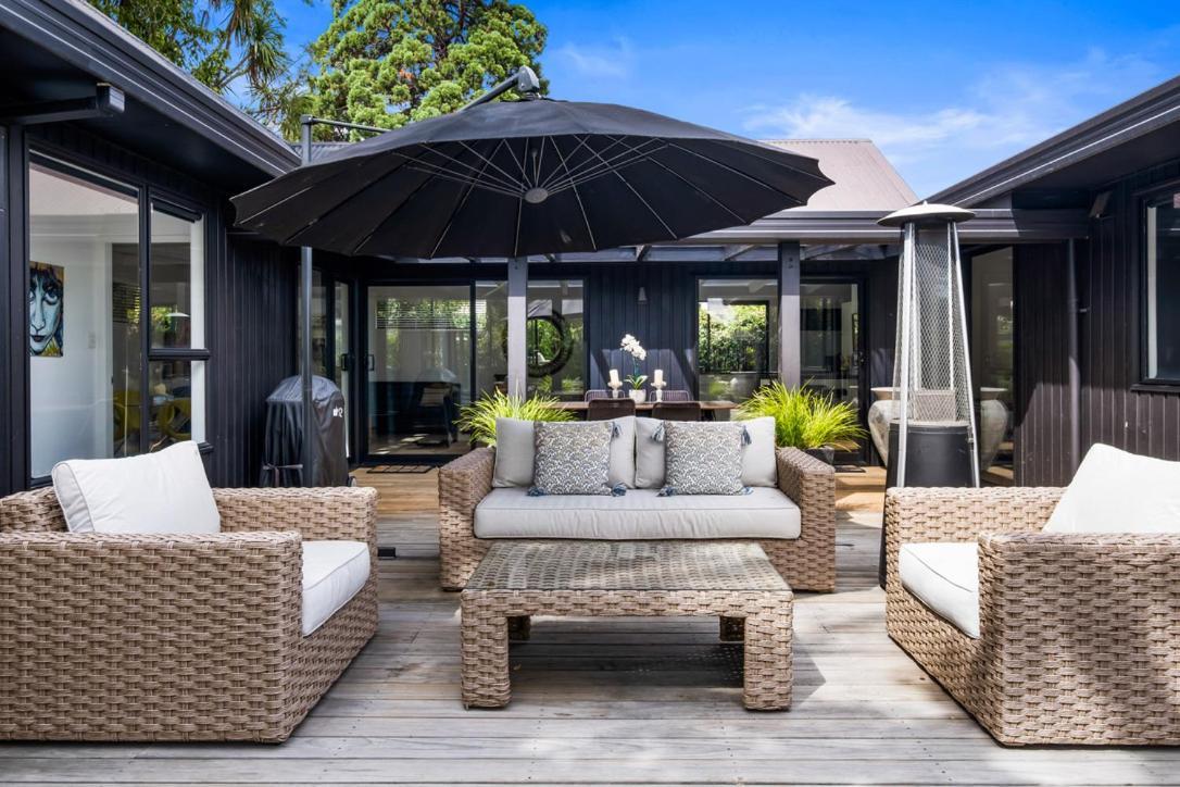 Black Luxury Lodge Blenheim Esterno foto