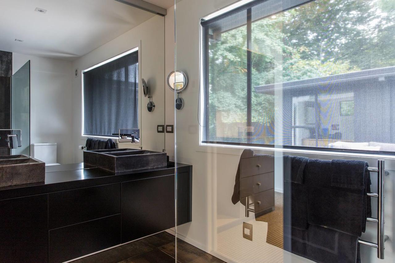 Black Luxury Lodge Blenheim Esterno foto